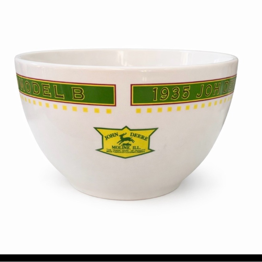 John Deer 1935 Model B Tractor Mixing Bowl Farmhouse Country Kitchen Collectible - Picture 2 of 3